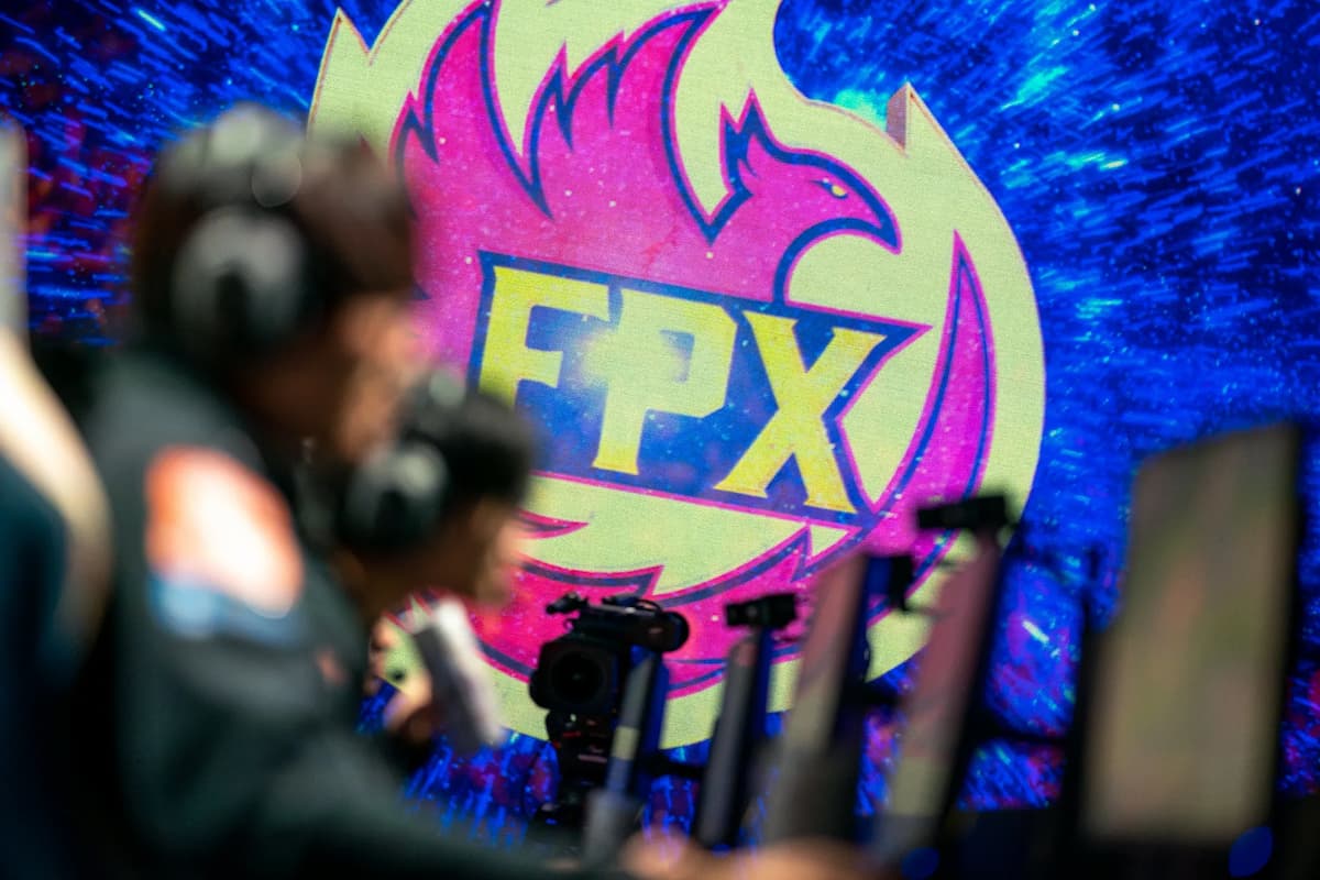 FPX pink phoenix logo