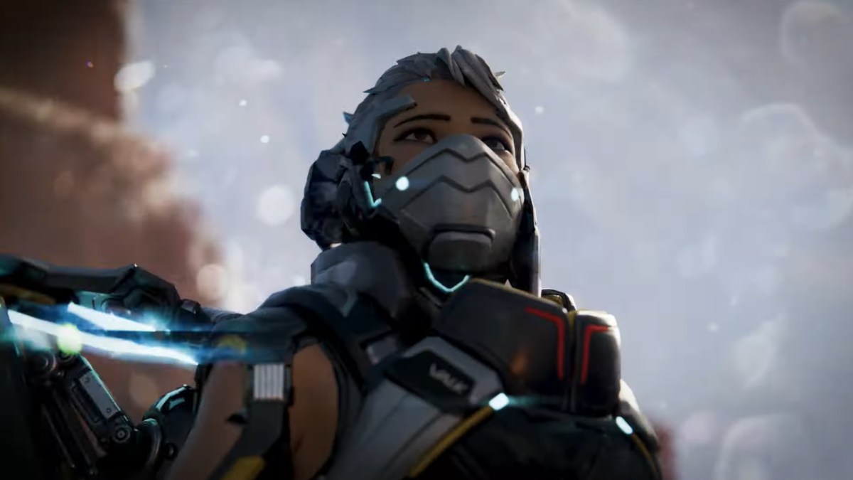 Masked Apex Legends pro player